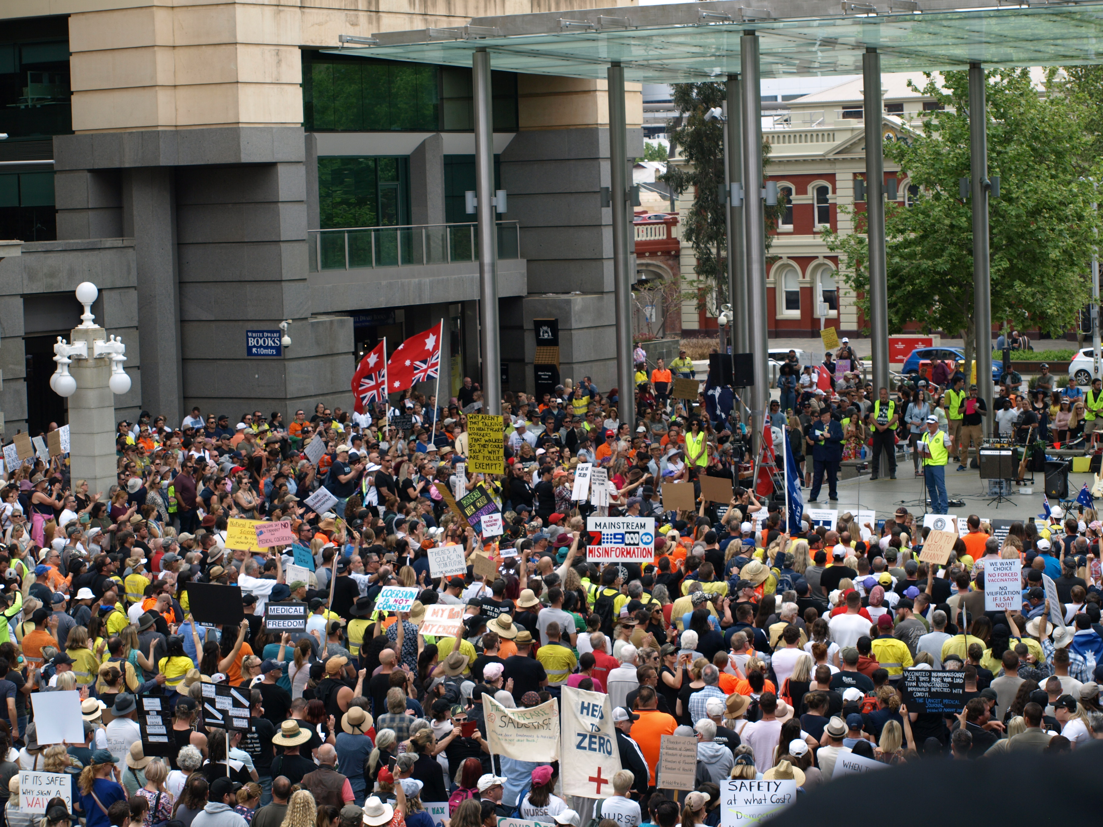 The large crowd assembled in Forrest Place.